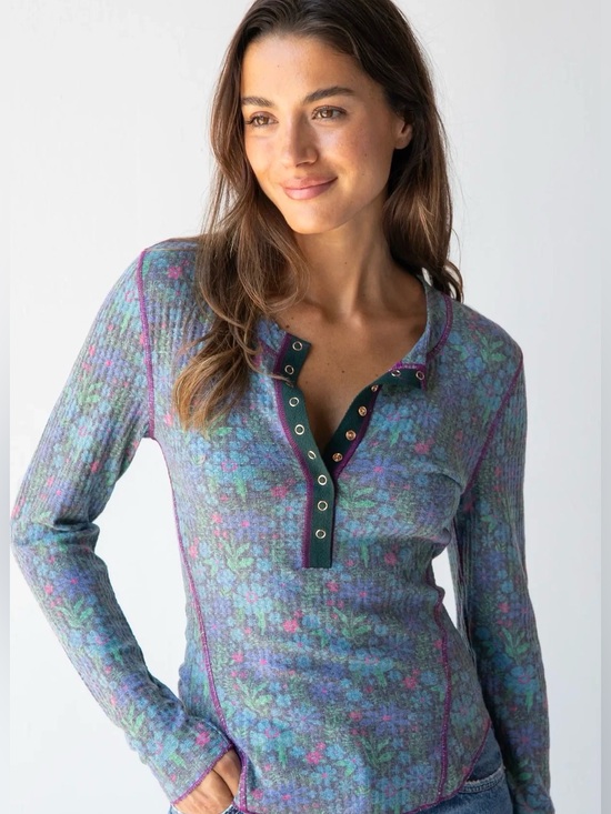 NATURAL LIFE Tops - NWT Natural Life Reagan Thermal Henley in Dark Blue Garden - Sz XL